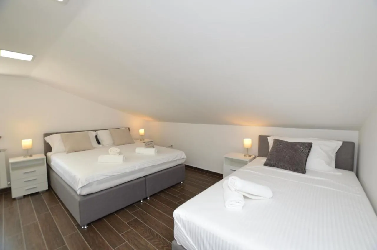 Villa Sofia 0*, Martinscica (Cres) Croatia