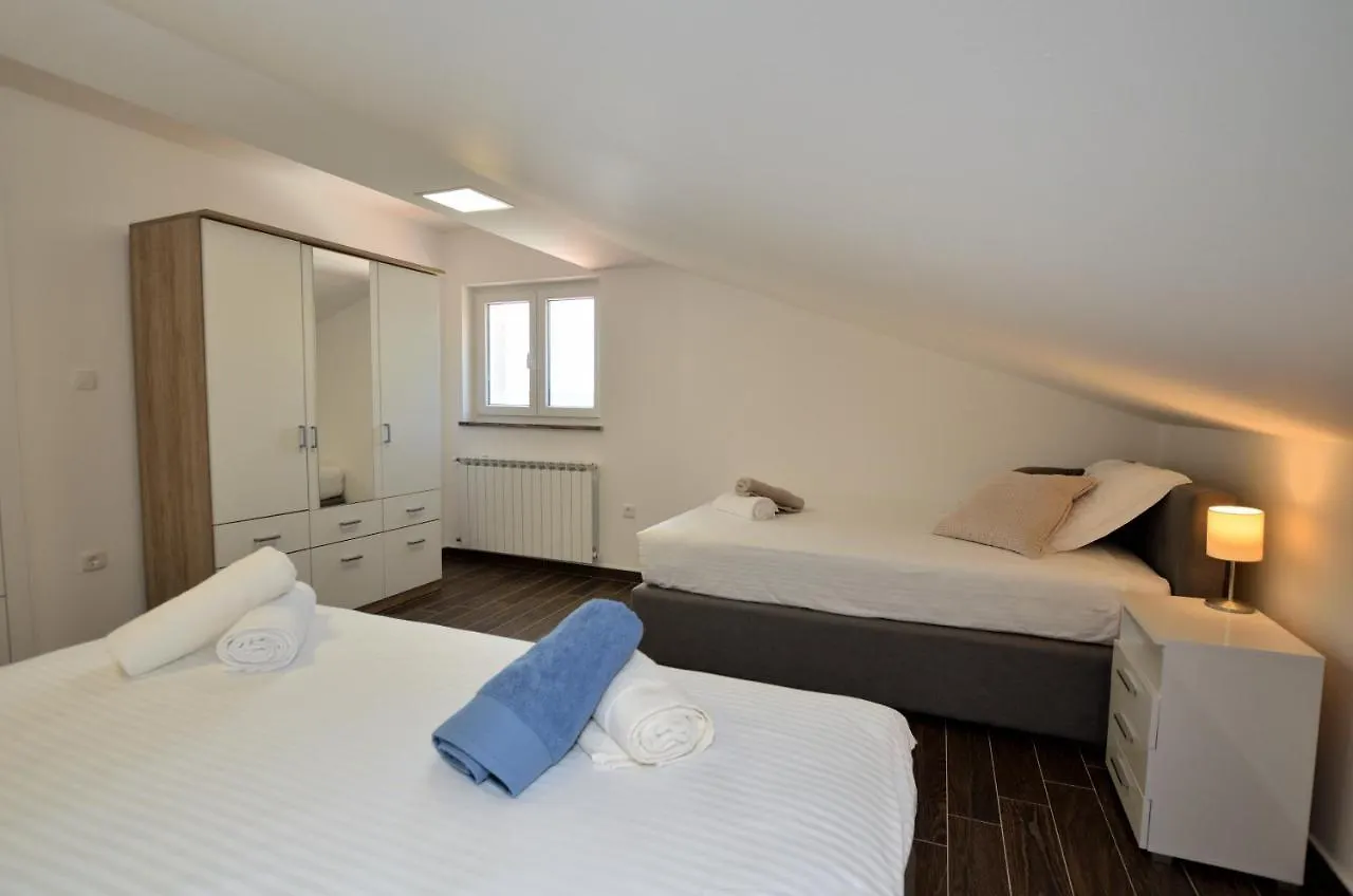 Villa Sofia 0*, Martinscica (Cres)